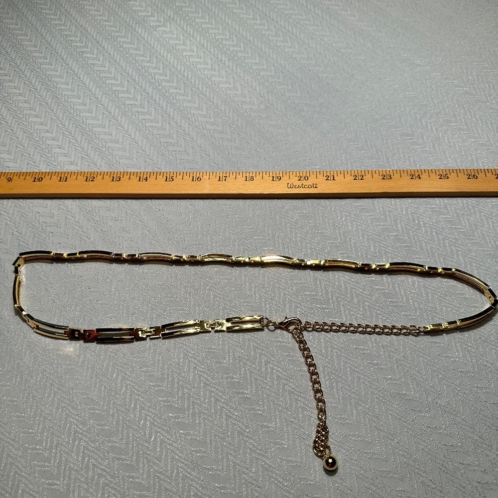 Metal belt, gold tone